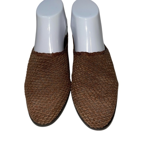 ENZO Angiolini Women's Slides Size 8M Brown Leather Weave Design Slip On - Picture 2 of 9